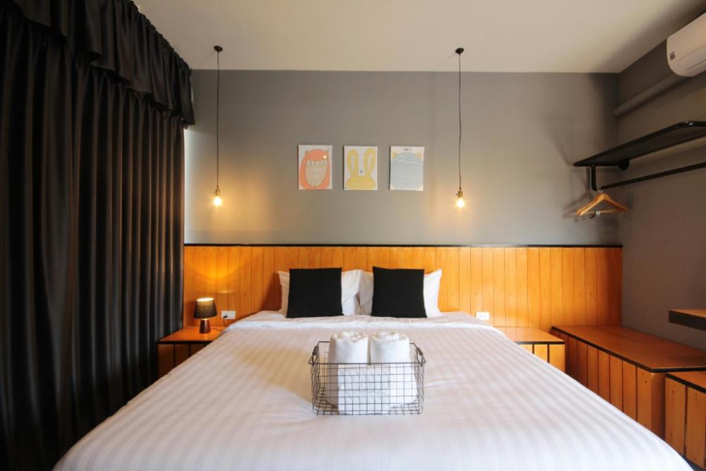 rock and loft cafe and resort chiang mai