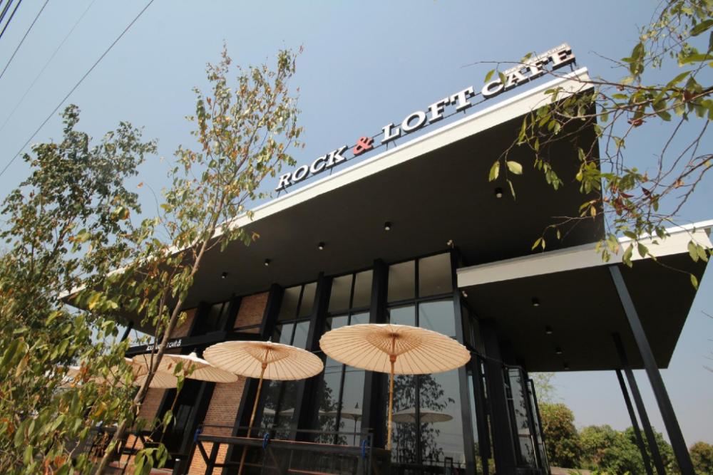 rock and loft cafe and resort chiang mai