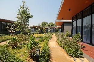 rock and loft cafe and resort chiang mai