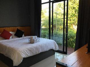 rock and loft cafe and resort chiang mai