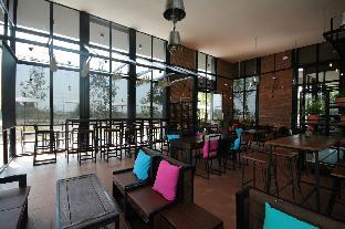 rock and loft cafe and resort chiang mai
