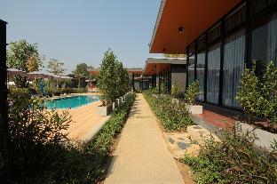 rock and loft cafe and resort chiang mai