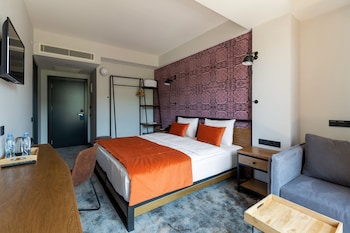 biography design tbilisi