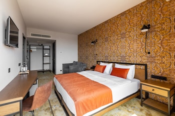 biography design tbilisi