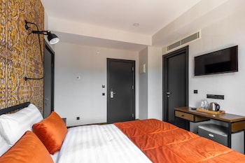 biography design tbilisi