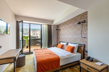 biography design tbilisi