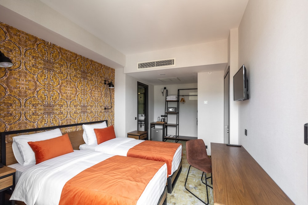 biography design tbilisi