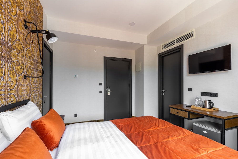 biography design tbilisi