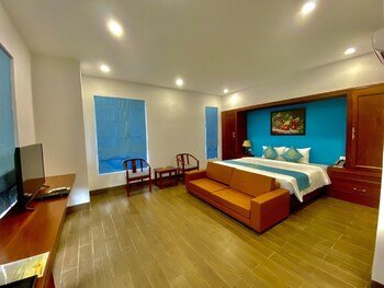 royal khanh hotel