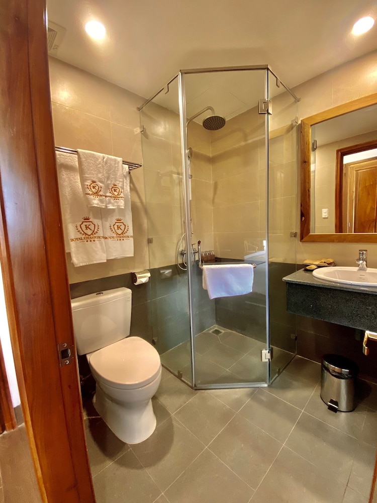 royal khanh hotel