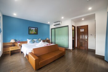 royal khanh hotel