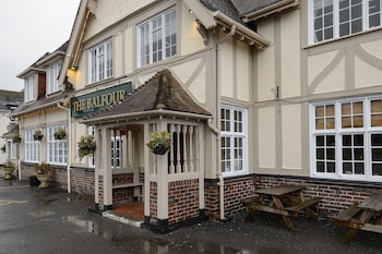 balfour arms