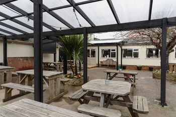 balfour arms
