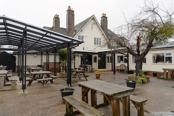 balfour arms