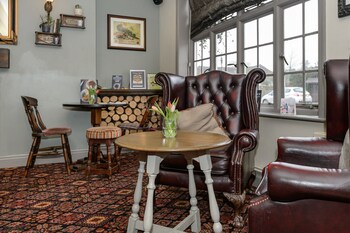 balfour arms