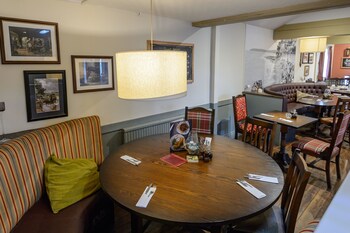 balfour arms