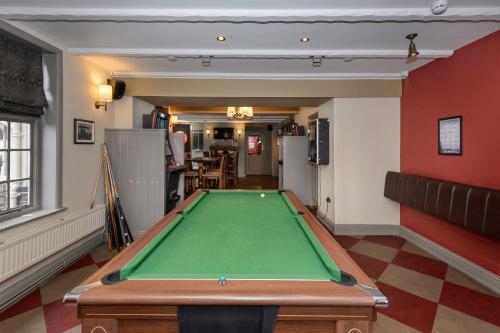 balfour arms
