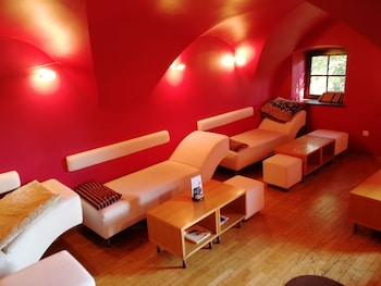 Cukrarna Hostel,Medvode>>Kranj,2 star