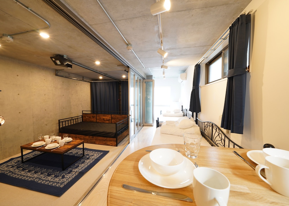 laffitte hirai condominium hotel