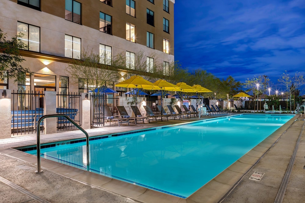 hilton garden inn anaheim resort