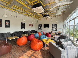 the hideaway bedzzz varanasi