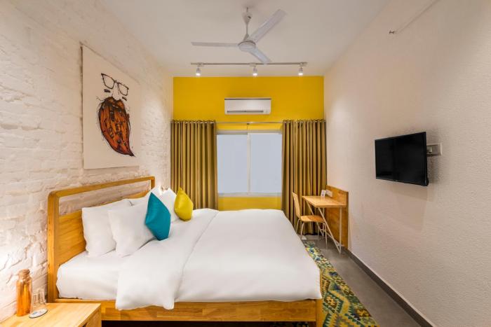 the hideaway bedzzz varanasi