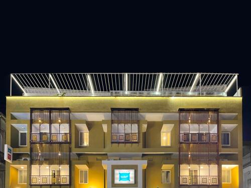 The Hideaway Bedzzz Varanasi,Near Pdr Mall, Ramapura Luxa, Varanasi,2 star