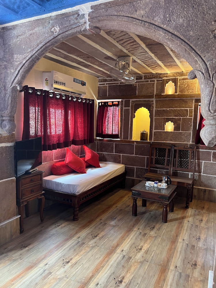 hotel juna mahal boutique homestay
