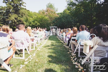 burke manor inn and pavilion