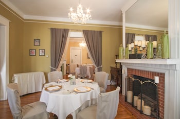 burke manor inn and pavilion