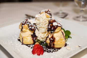 burke manor inn and pavilion