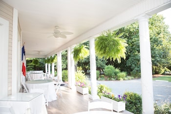 burke manor inn and pavilion