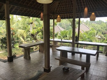 ubud paras villa