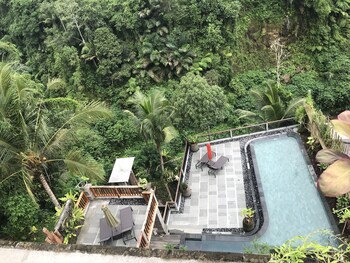 ubud paras villa