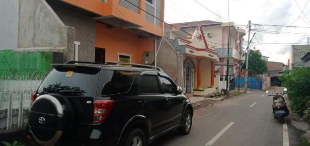 spot on 2831 pondok orange family