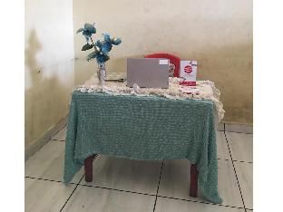 spot on 2831 pondok orange family