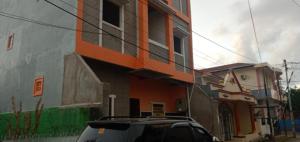 spot on 2831 pondok orange family