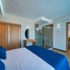the halcyon rooms and suites hotel