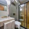 the halcyon rooms and suites hotel