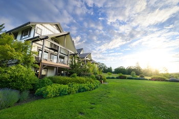 the setting inn willamette valley