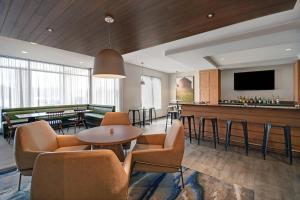 fairfield inn and suites by marriott mansfield