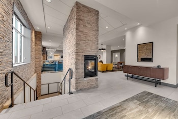 hyatt place colorado springs downtown