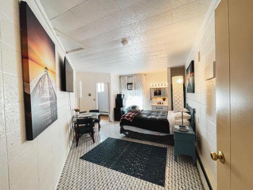 rolling hills motel