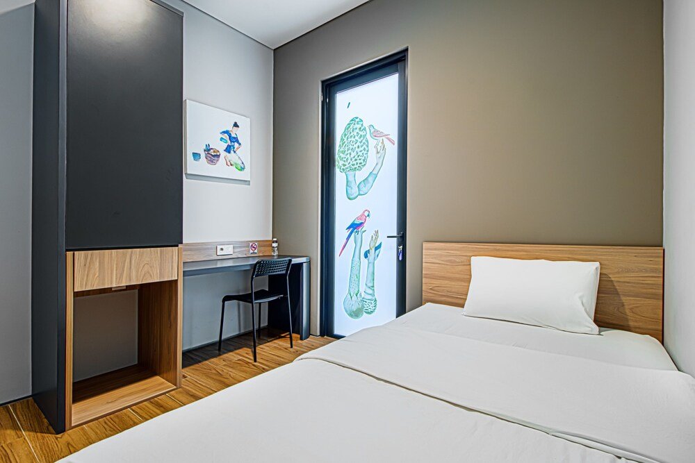 m studio karawaci