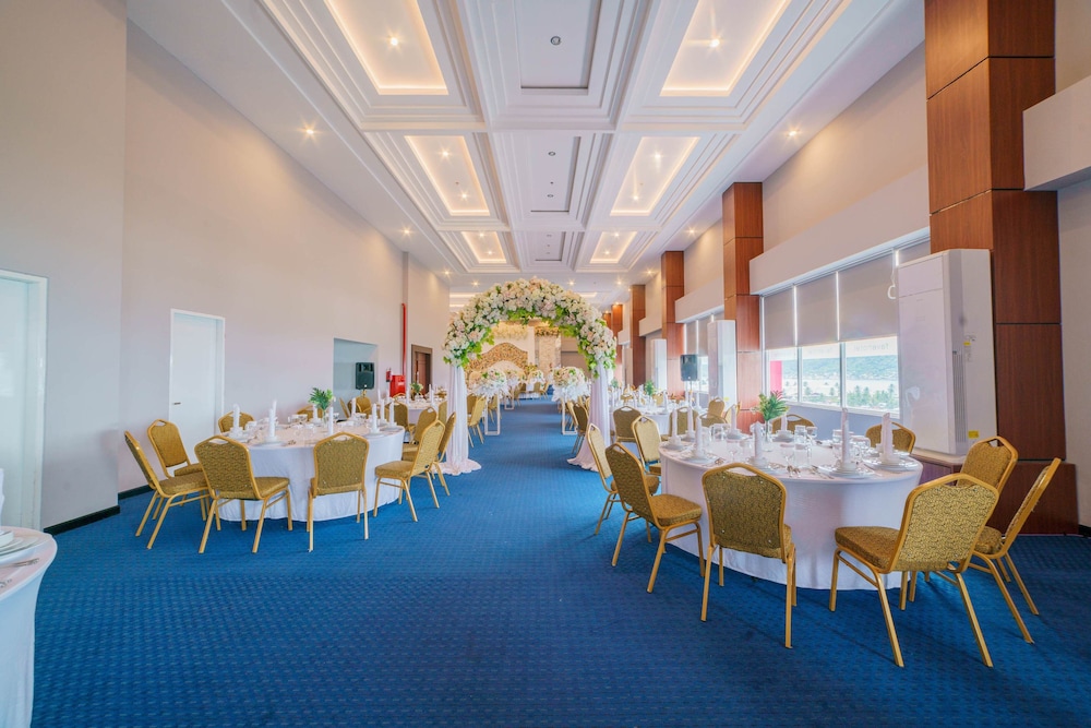 favehotel bitung