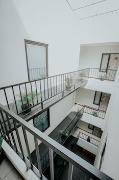 d paragon bukit dieng