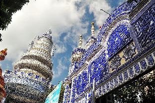 d paragon bukit dieng