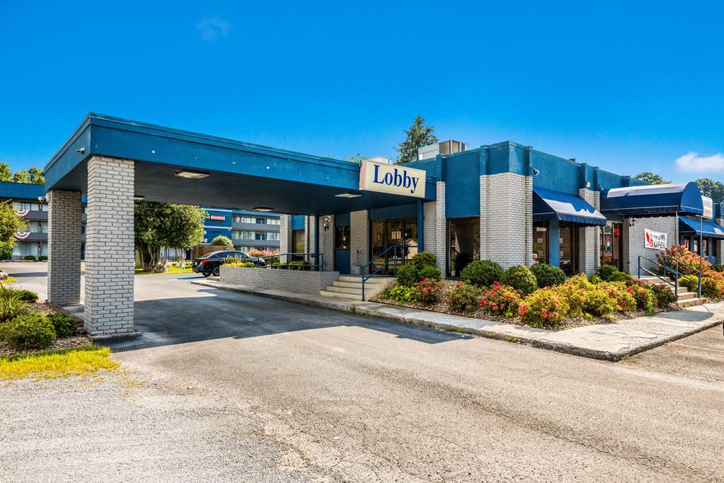 suburban studios middlesboro