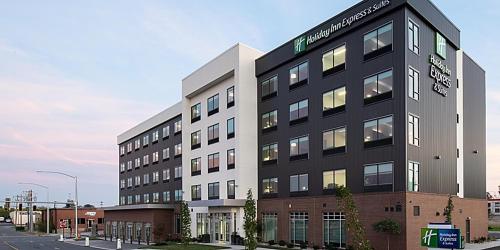 holiday inn express and suites little rock downtown