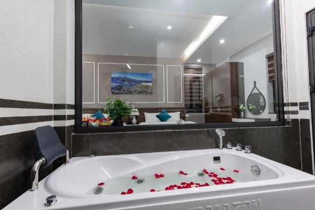 airport classic hotel and travel